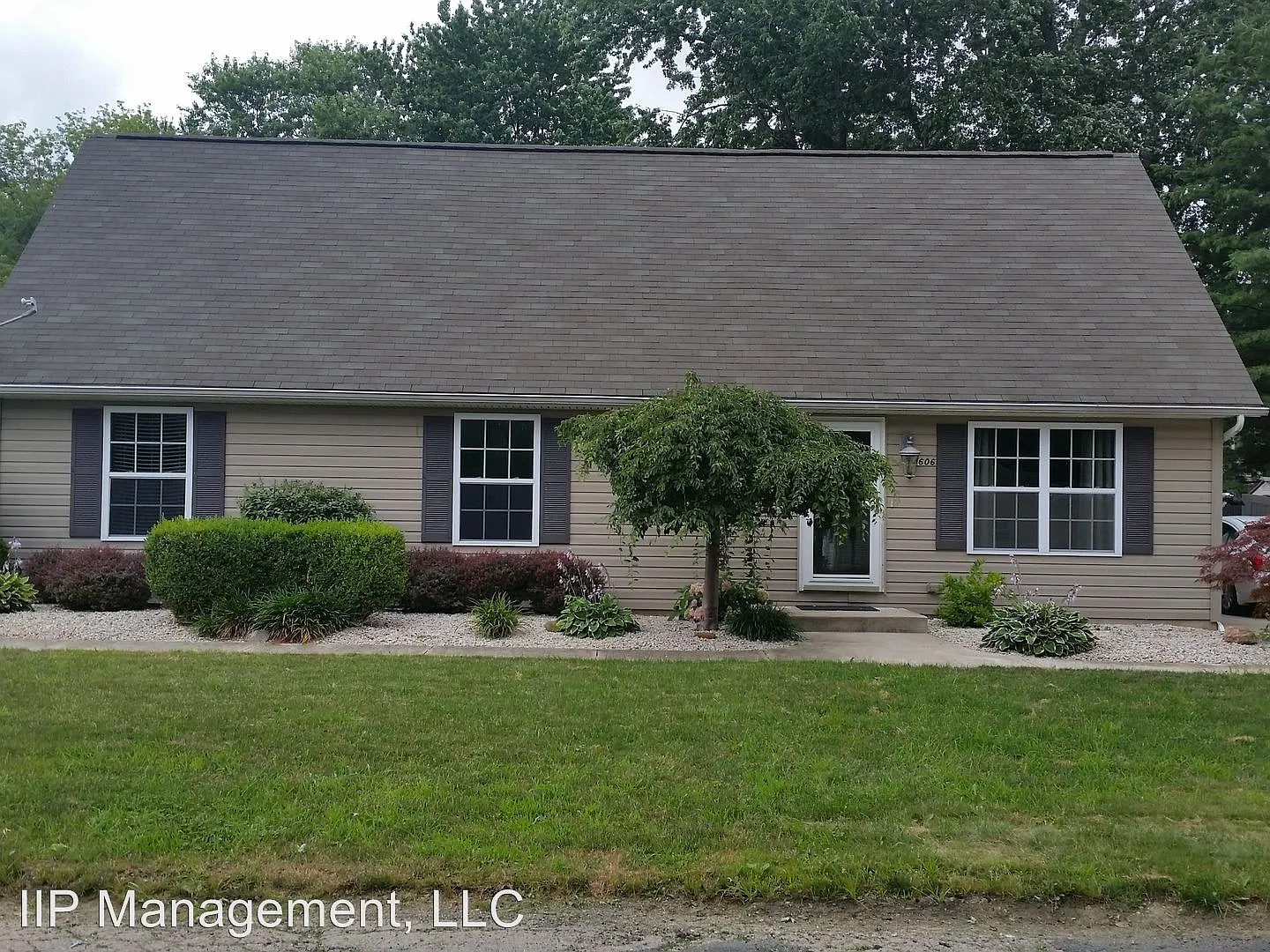 4606 Hawthorne Ave photo 1
