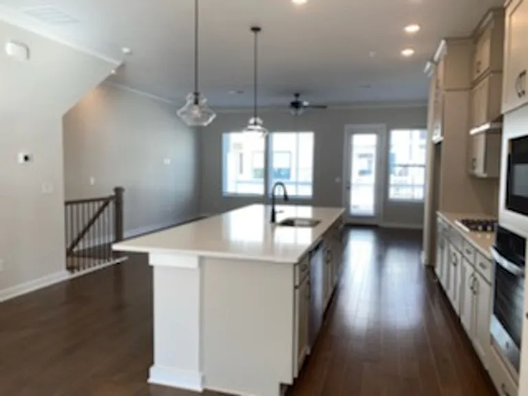 840 Kenway Ave — Photo 4