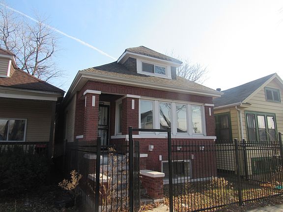 3rd image of 7037 S Claremont Ave