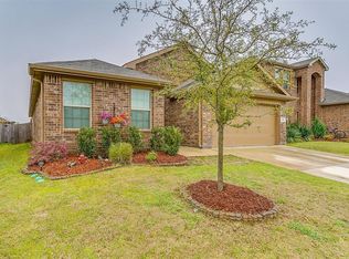 645 Cameron Way, Azle, TX 76020