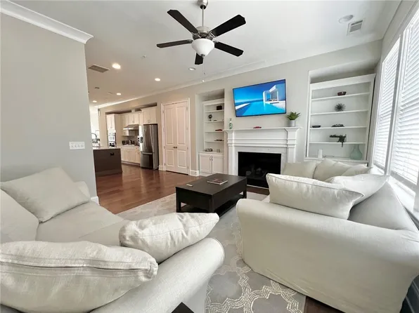 6580 Aria Village Dr, Sandy Springs, GA 30328