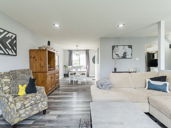 3rd image of 1663 Ramblewood Dr
