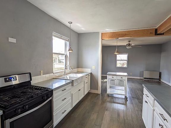 5th image of 319 Bauer Ave