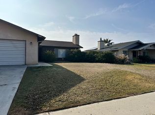 8609 McKinnon Ave, Bakersfield, CA 93306