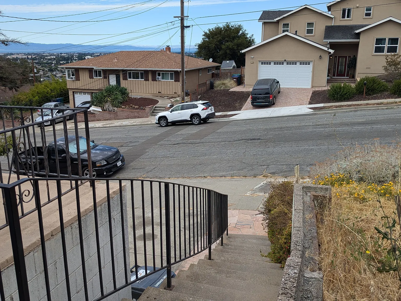 Overlook Ave, Hayward — Photo 3