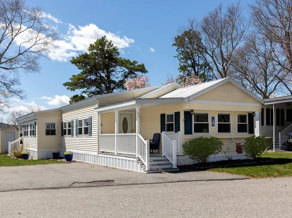 55 Pocahontas Dr, Plymouth, MA 02360