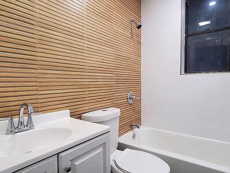 3 bed, $2,300 — Photo 3
