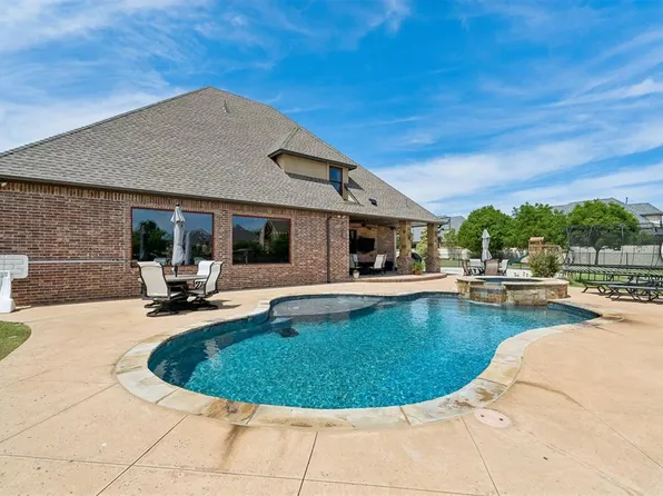 15708 Laguna Dr, Edmond, OK 73013
