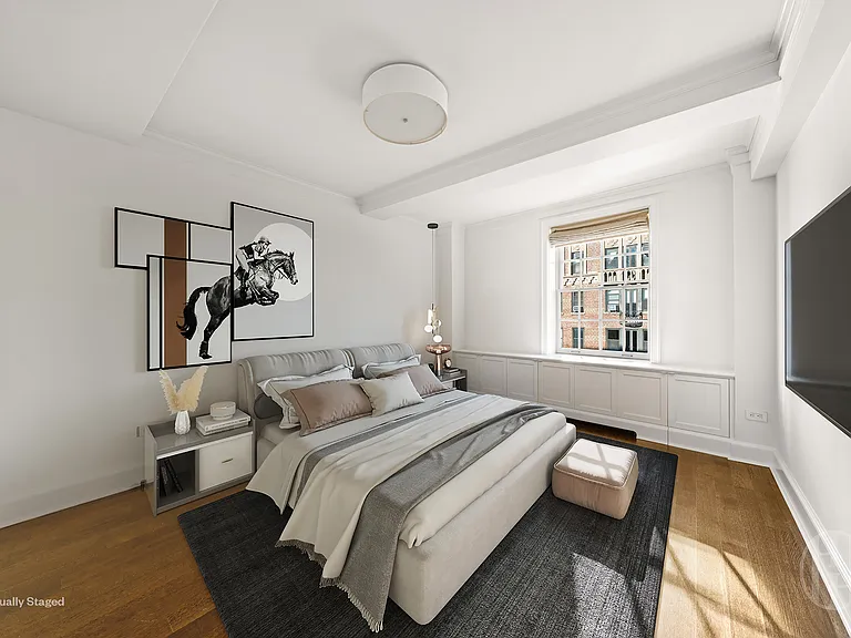 28 E 10th St #10B — Photo 7