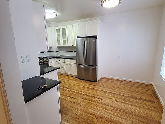 4th image of 230 Central Ave #1