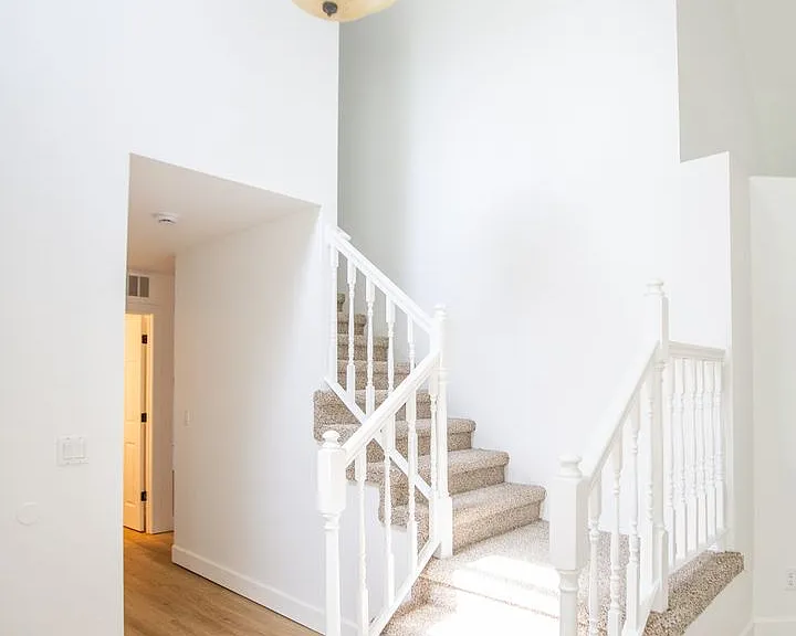 8471 SW Bonaventure Ln — Photo 2