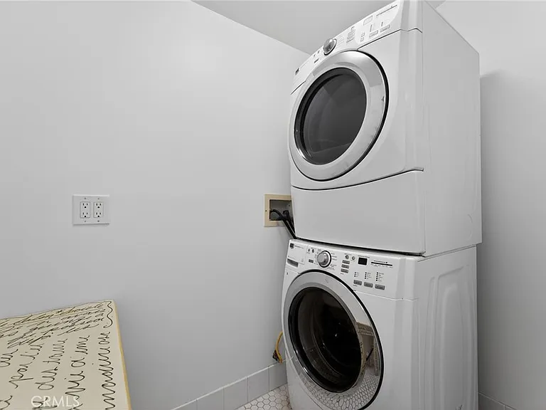 13047 Dickens St — Photo 25