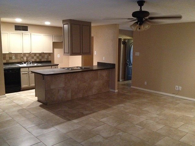 2nd image of 7407 Sandhurst Ln N
