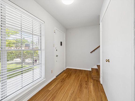 3rd image of 9025 Gaylord St #109