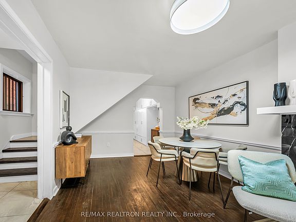 5th image of 155 Arlington Ave