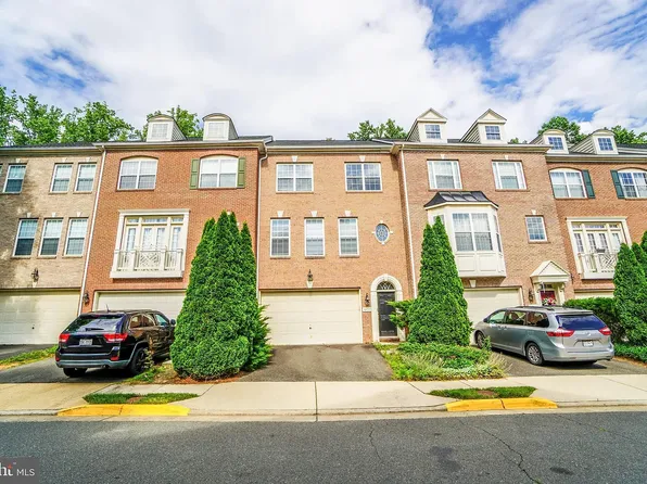 4459 Monmouth St, Fairfax, VA 22030