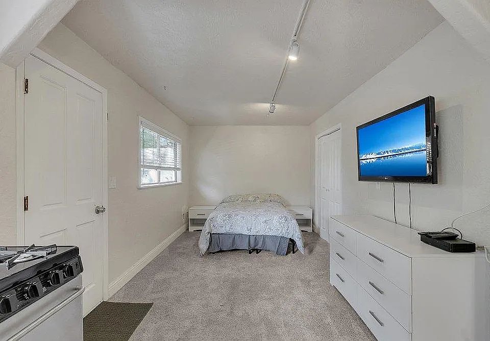 Bed/living area.