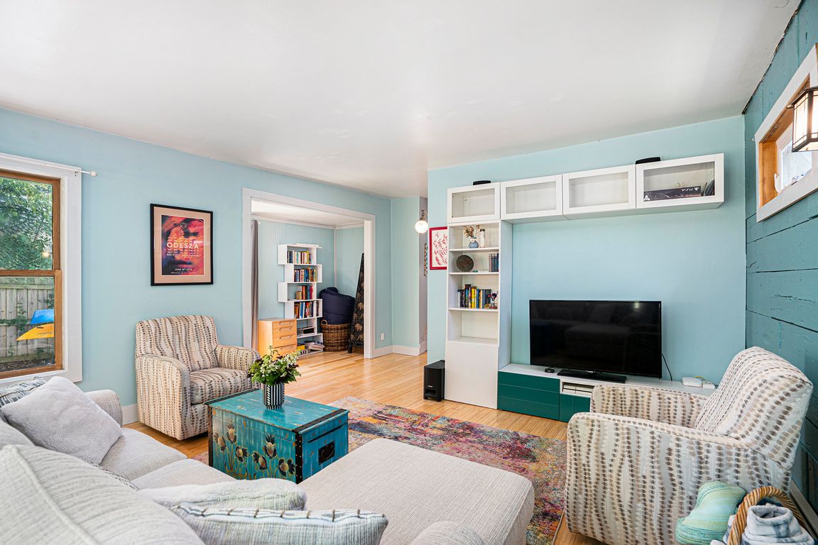 next background image