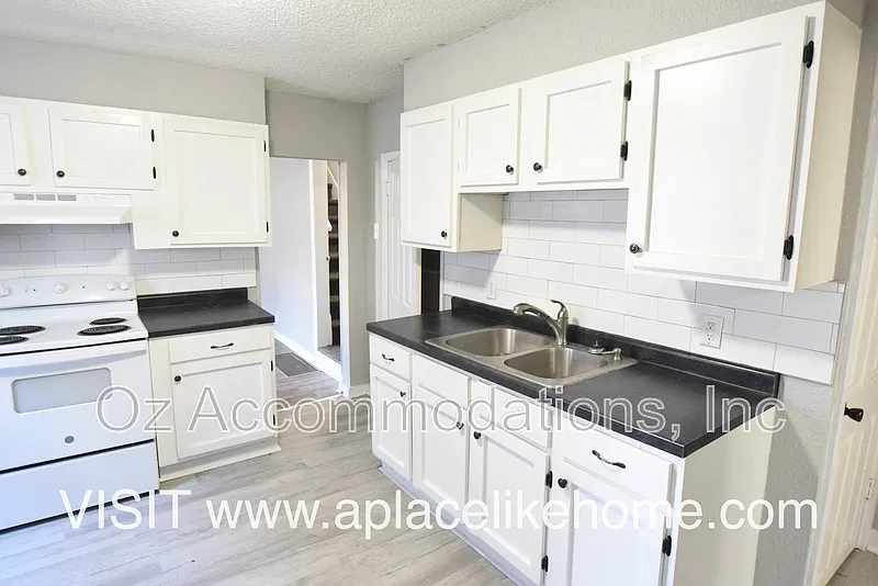 4 bed, 2.0 bath, 1349 sqft, $1,025 — Photo 1