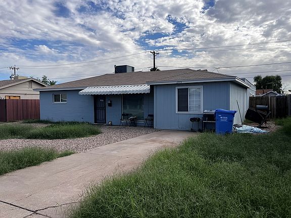 2nd image of 2915 W Montecito Ave