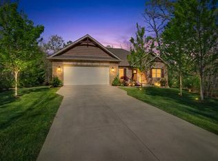 107 E Charles Pl, Crossville, TN 38558