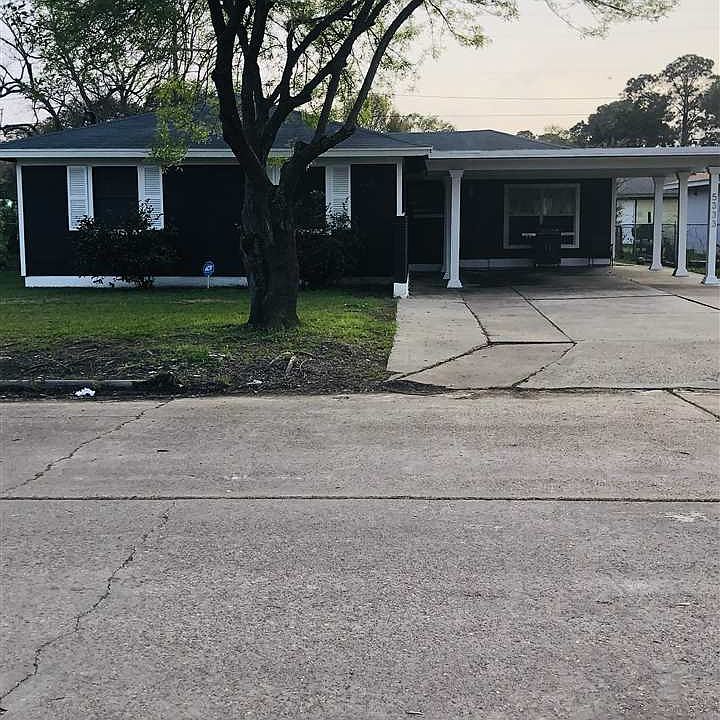 1st image of 5333 Lakeside Dr