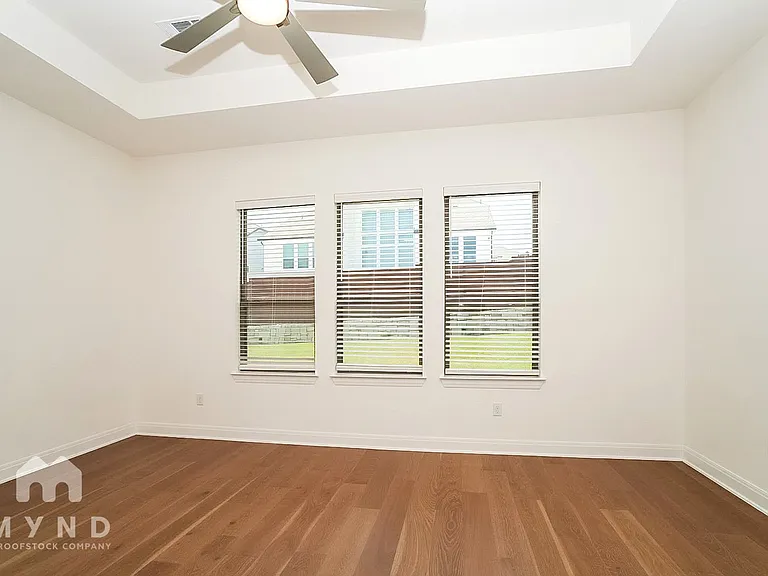 17705 Chamoix Dr — Photo 11