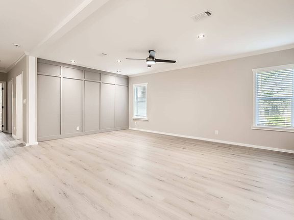 5th image of 11 N Westfield Ct #11