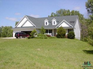 3153 Waterland Dr, Metamora, MI 48455