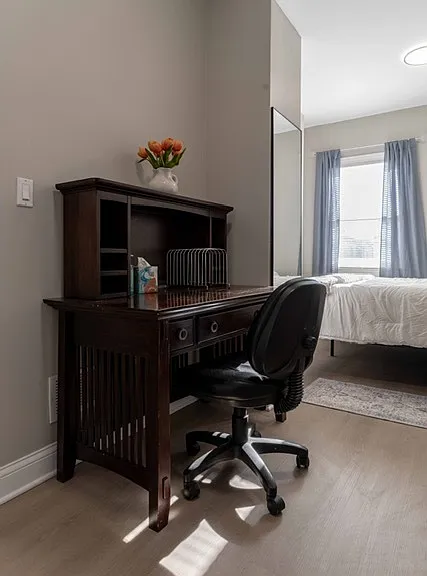 3049 N Avers Ave #2 — Photo 12