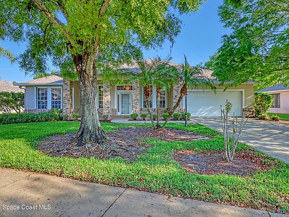3rd image of 920 Spring Oak Dr