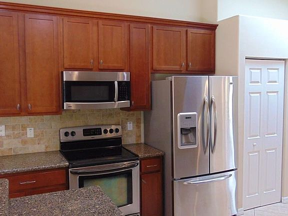 2nd image of 4 Washwell Pl