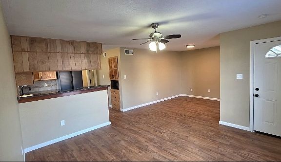 4th image of 1418 Avenue J