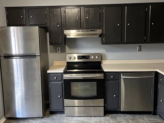 2 - Kitchen_08312022