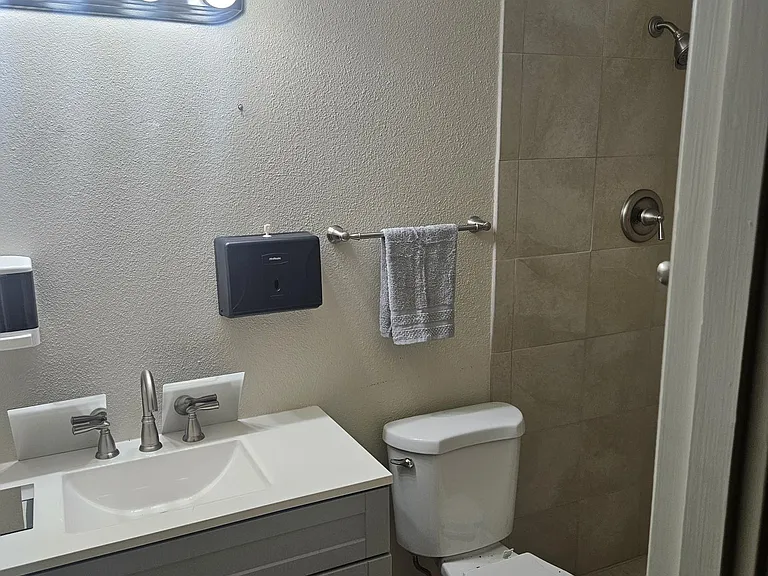 4111 W Camino Acequia — Photo 5