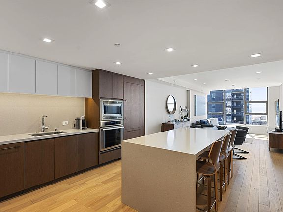 3rd image of 1388 Kettner Blvd Unit 1609