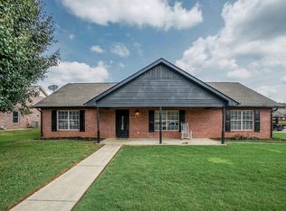 1324 Liverpool Ln, Maryville, TN 37803