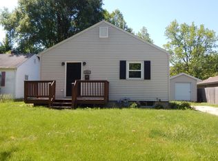 211 Hessel Blvd, Champaign, IL