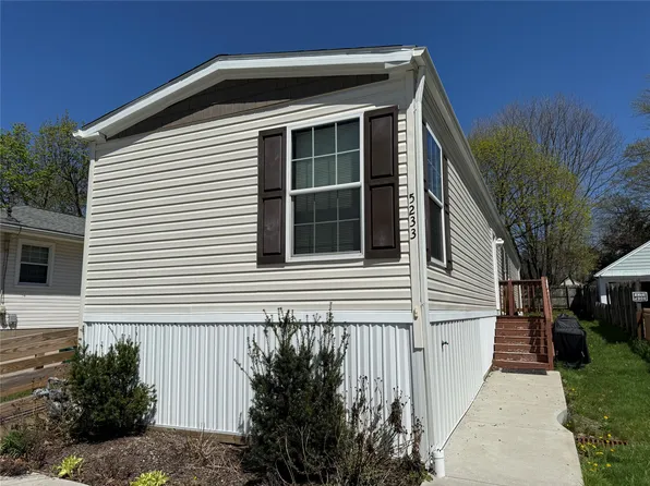 5233 Bryant St, Erie, PA 16509