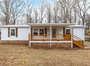 7256 Birch Dr, Randleman, NC 27317