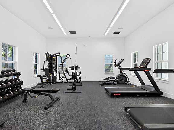4th image of 125 Water Pointe Place #27