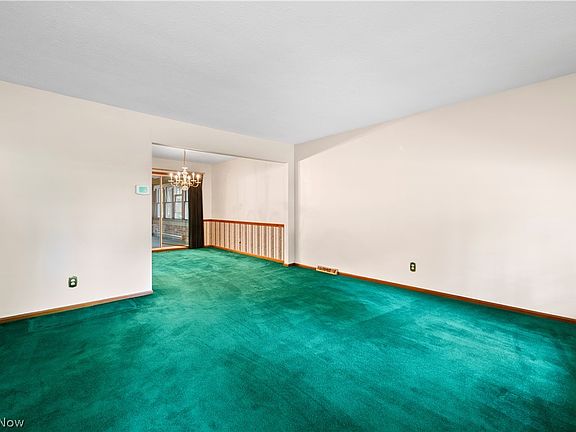 4th image of 20883 Oak Trail Ct