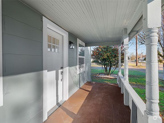 2nd image of 120 E Young Street