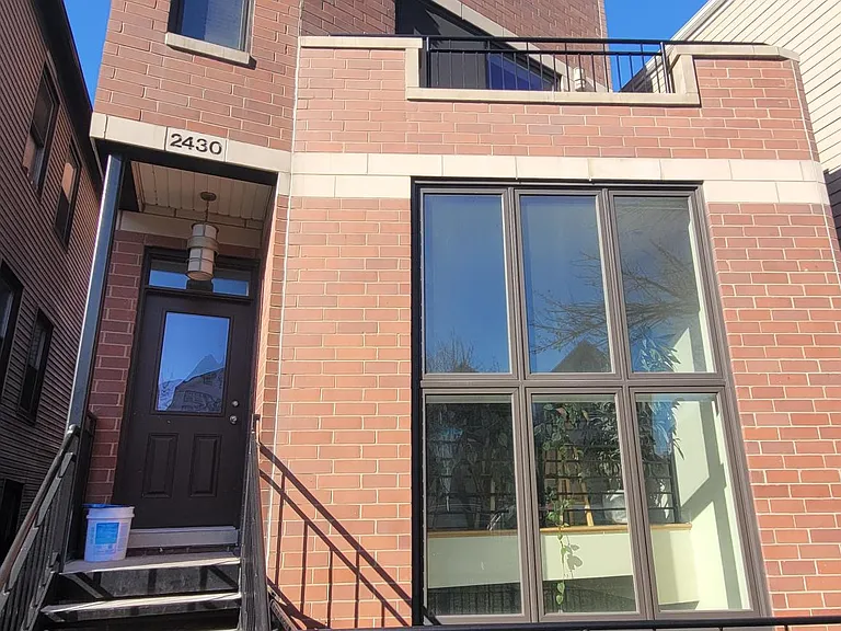 2430 W Cortland St #3 — Photo 20