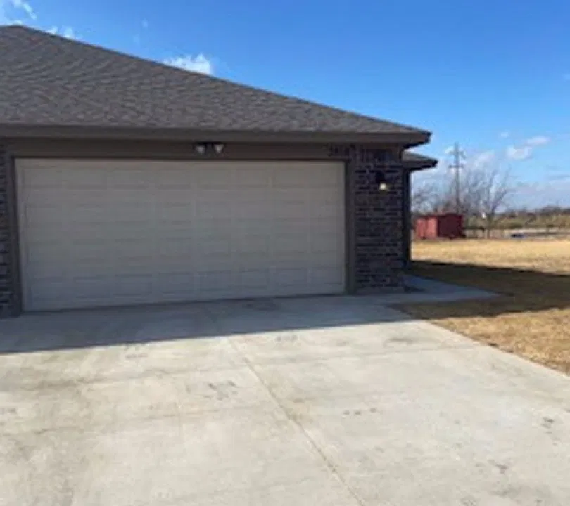 2810 Melissa Ln
