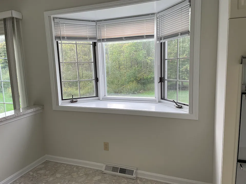 245 Greenview Dr