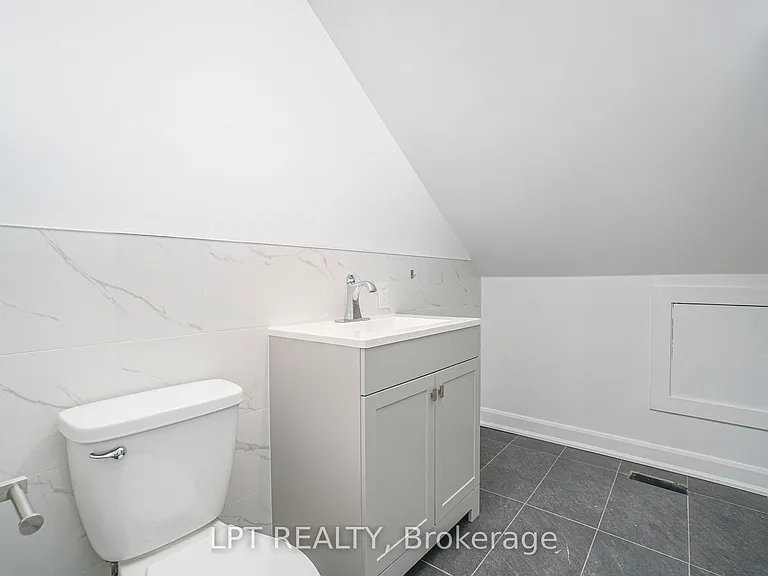 2112 Alta Vista Dr — Photo 19