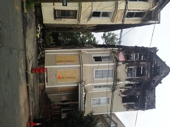 190 Hickory St, Orange, NJ 07050