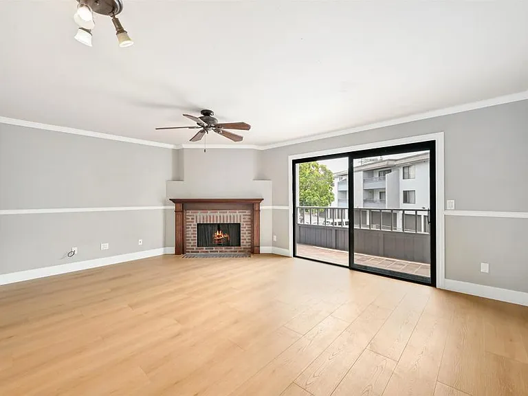 3215 Midway Dr #703 — Photo 1