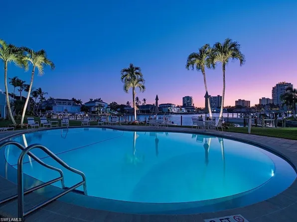 400 Park Shore DR #102, NAPLES, FL 34103